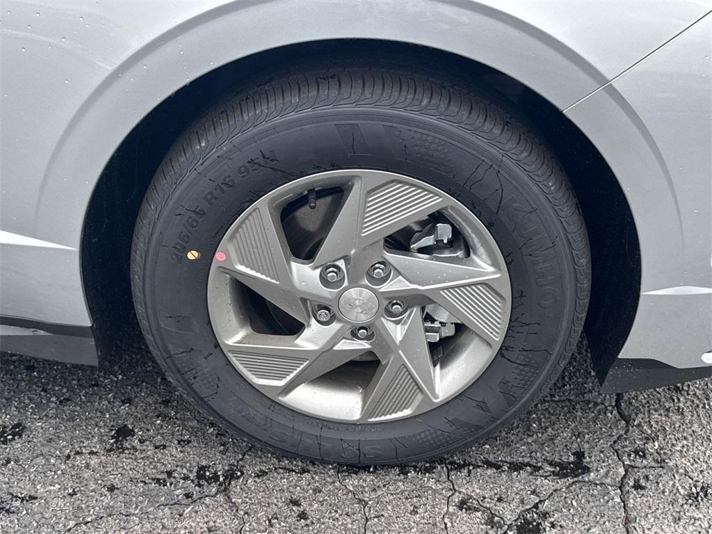 new 2025 Hyundai Sonata car, priced at $26,610