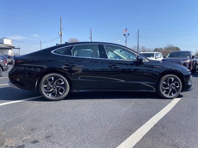 new 2024 Hyundai Sonata car, priced at $28,597