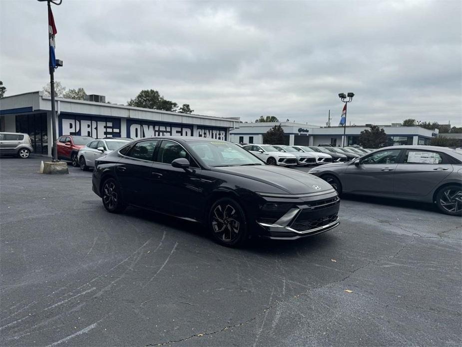 new 2024 Hyundai Sonata car, priced at $25,538