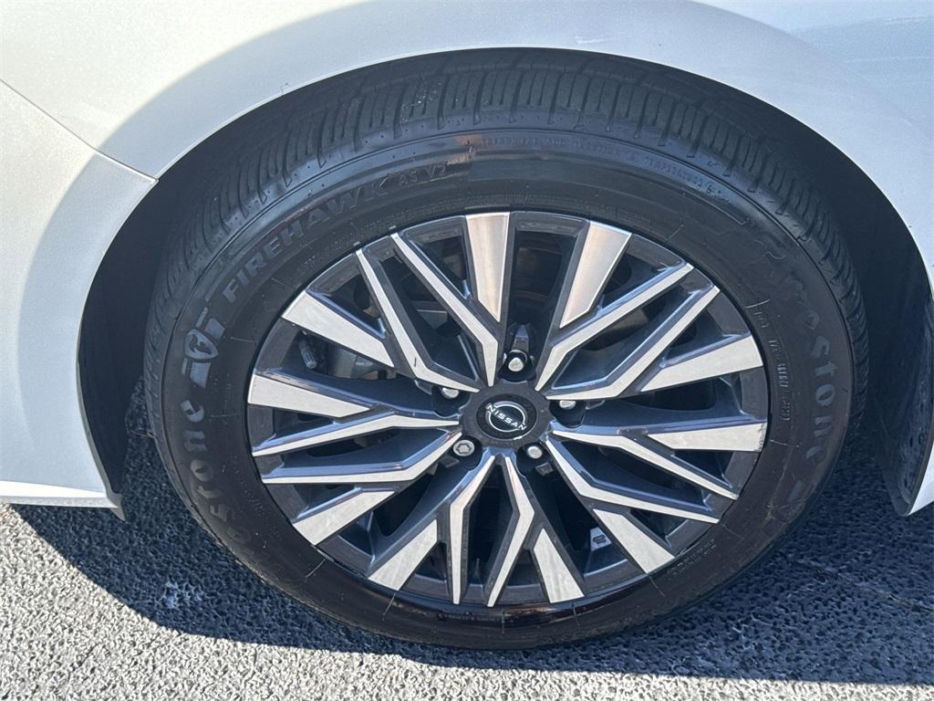 used 2023 Nissan Altima car, priced at $20,991