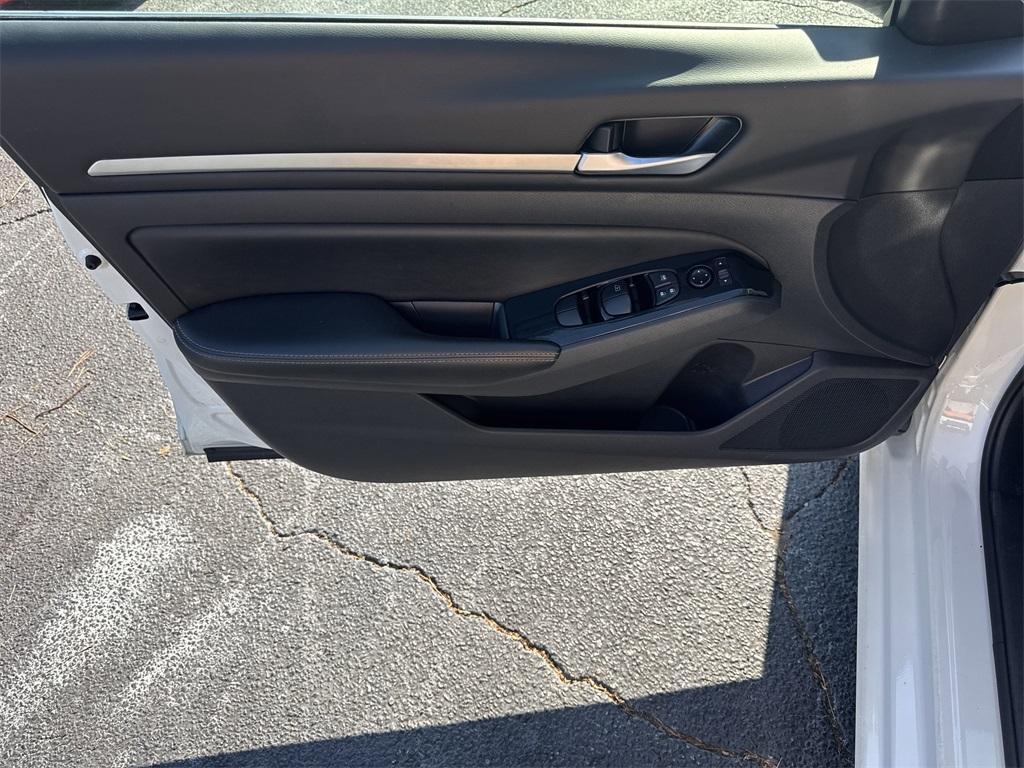 used 2023 Nissan Altima car, priced at $20,991