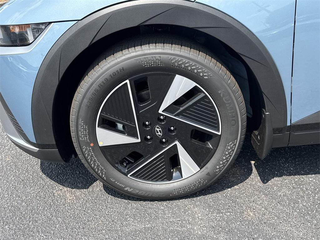 new 2025 Hyundai IONIQ 5 car, priced at $43,235
