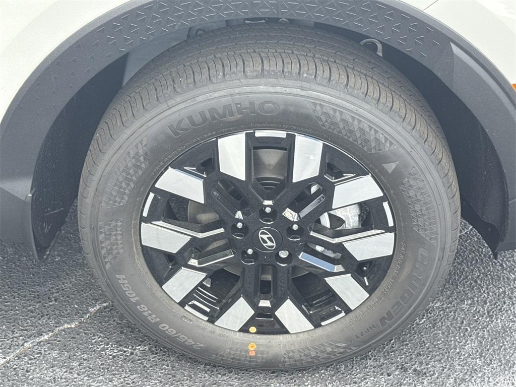 new 2026 Hyundai SANTA CRUZ car, priced at $33,905