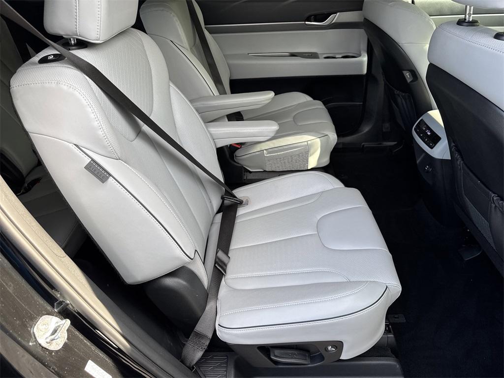 used 2025 Hyundai Palisade car, priced at $35,294