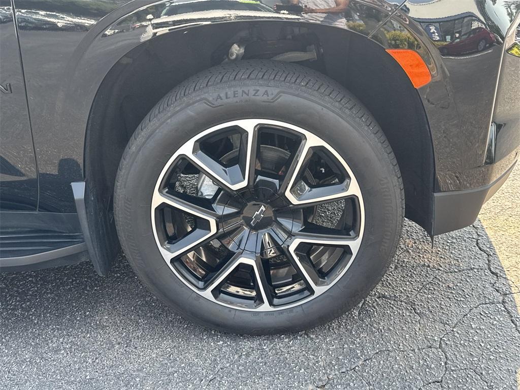 used 2023 Chevrolet Suburban car, priced at $60,692