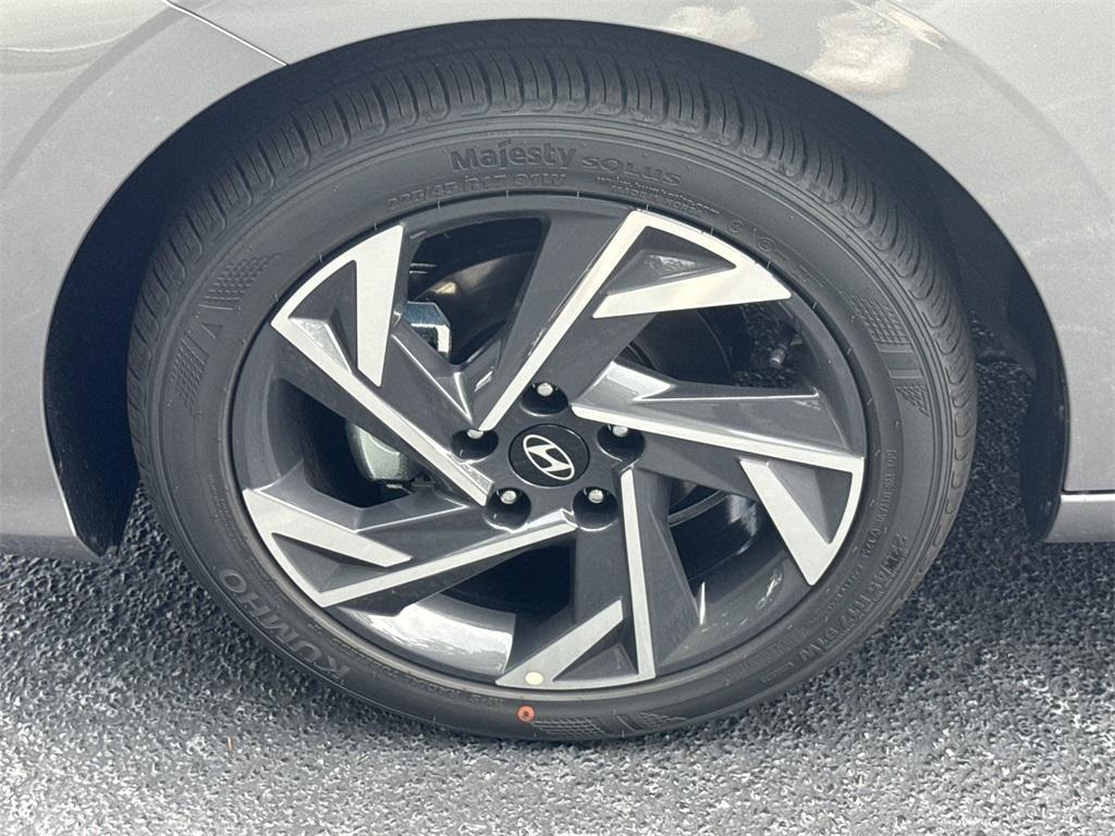 new 2025 Hyundai Elantra car, priced at $23,340