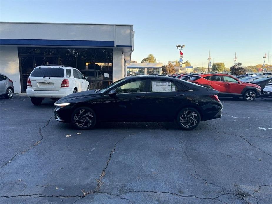 new 2025 Hyundai Elantra car, priced at $26,265