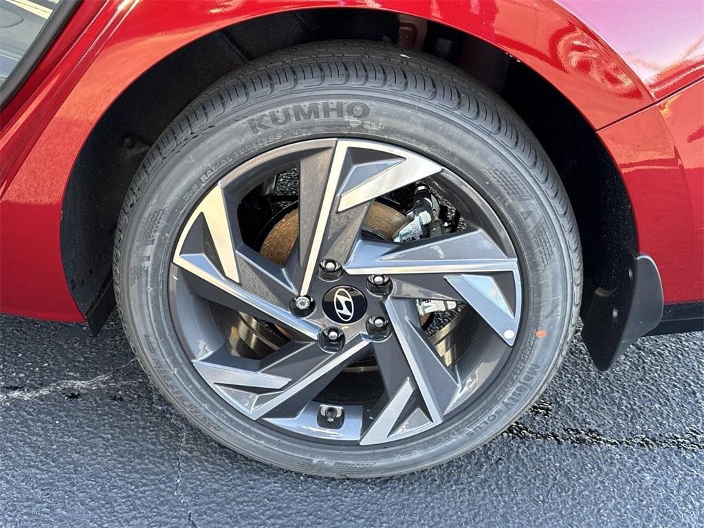 new 2025 Hyundai Elantra car, priced at $25,985