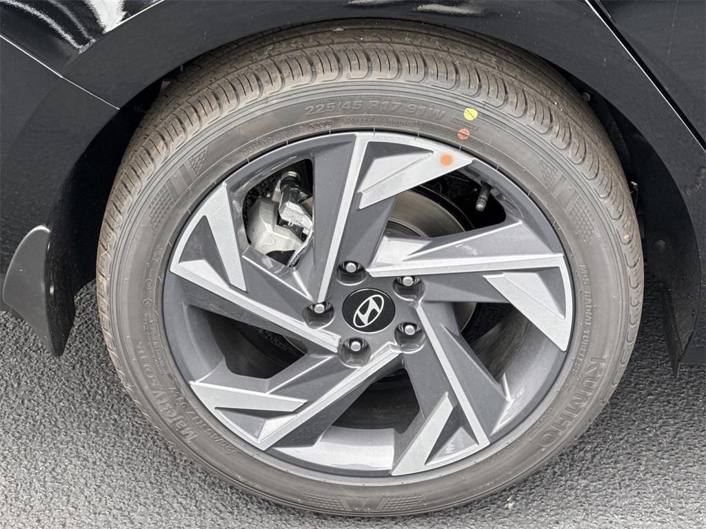 new 2025 Hyundai Elantra car, priced at $23,370