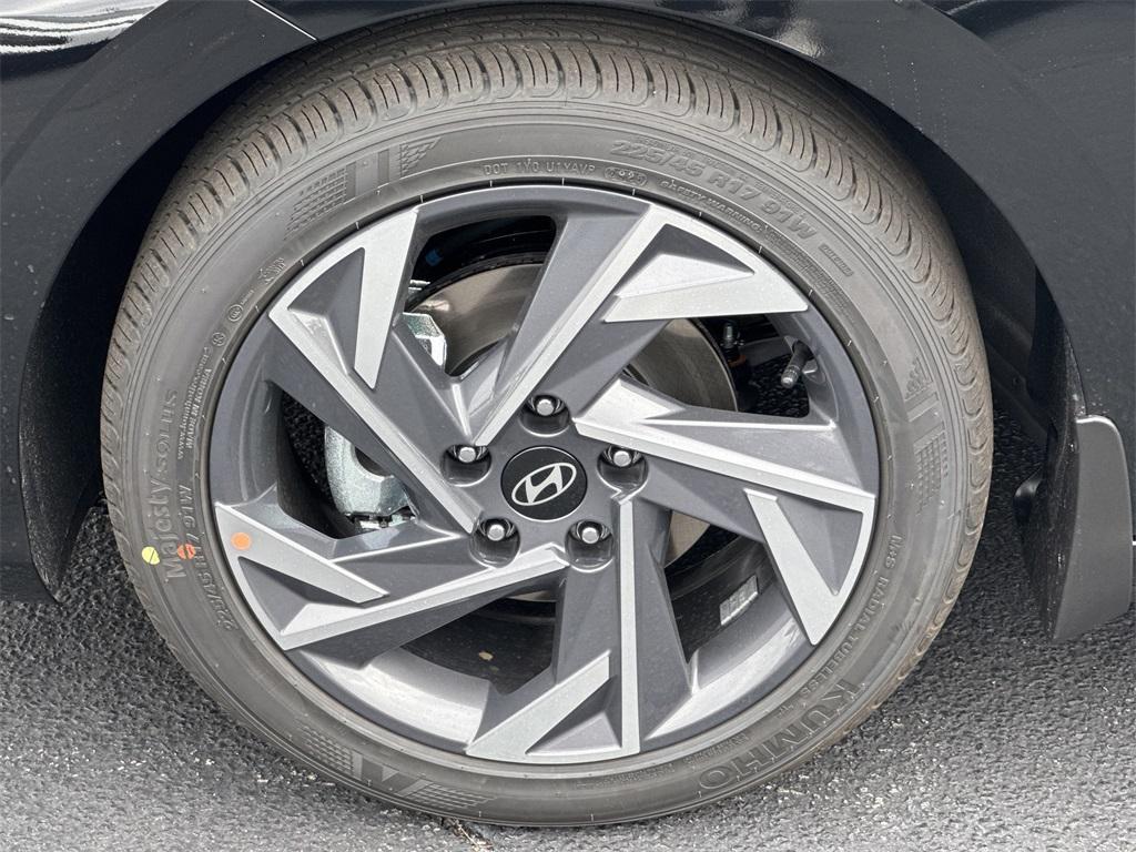 new 2025 Hyundai Elantra car, priced at $23,370
