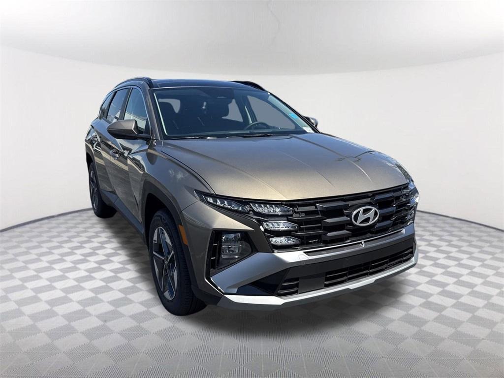 new 2025 Hyundai TUCSON Hybrid car, priced at $38,060