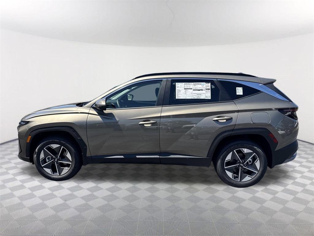 new 2025 Hyundai TUCSON Hybrid car, priced at $38,060