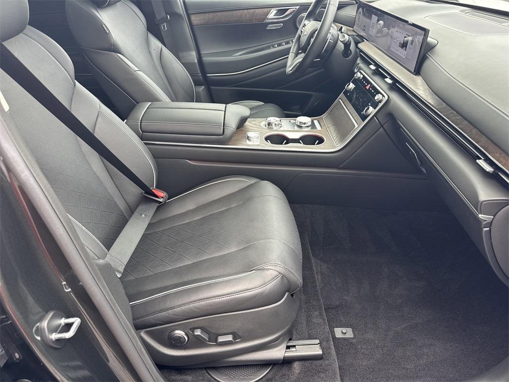used 2025 Genesis GV80 car, priced at $60,891