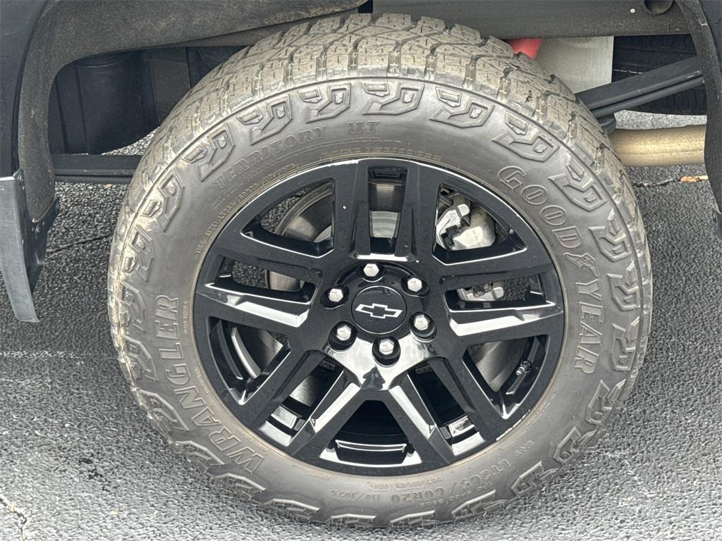 used 2024 Chevrolet Silverado 1500 car, priced at $42,394