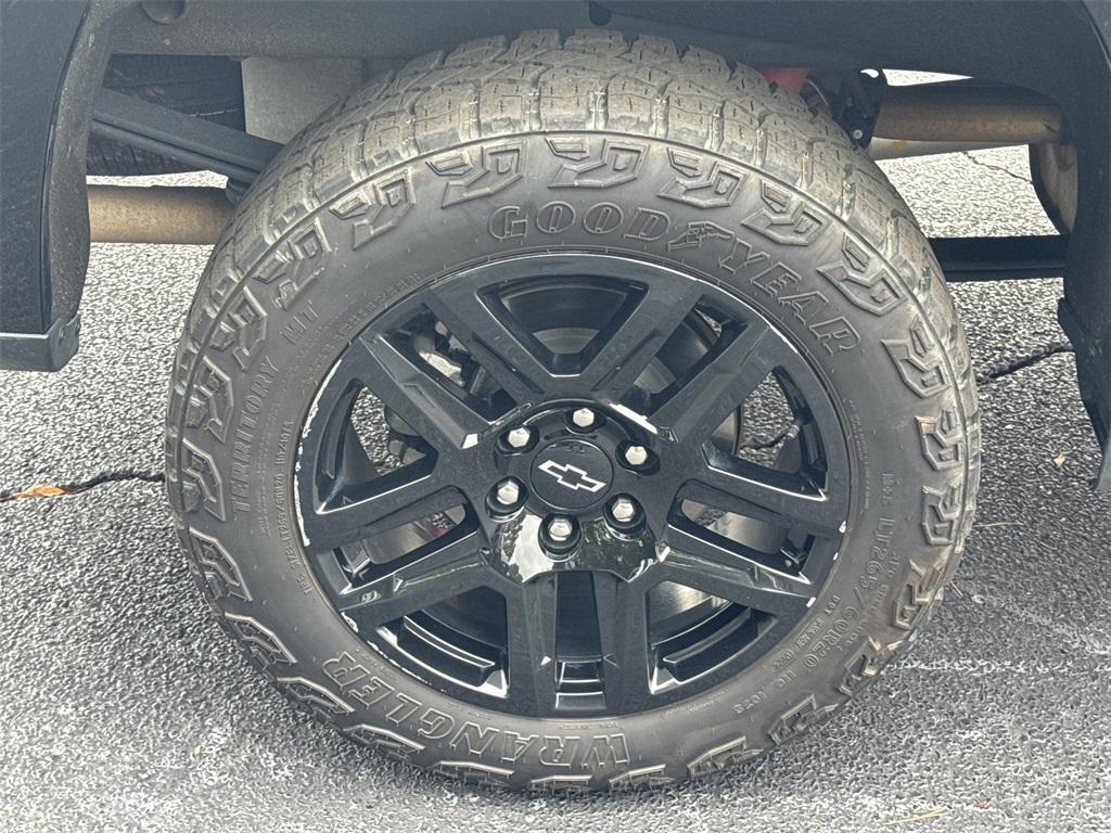 used 2024 Chevrolet Silverado 1500 car, priced at $42,394