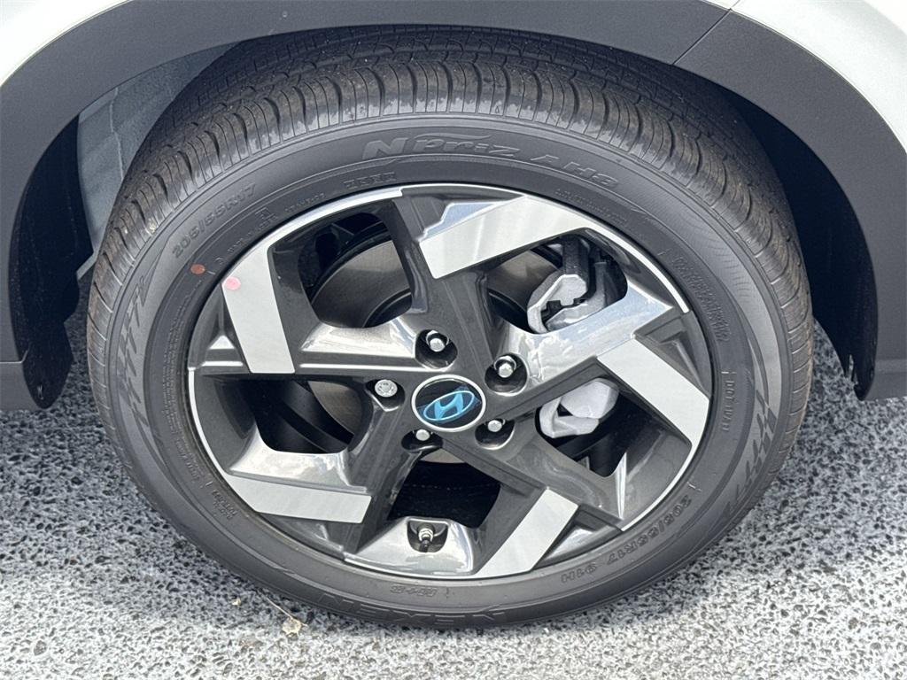 new 2025 Hyundai Venue car, priced at $24,065