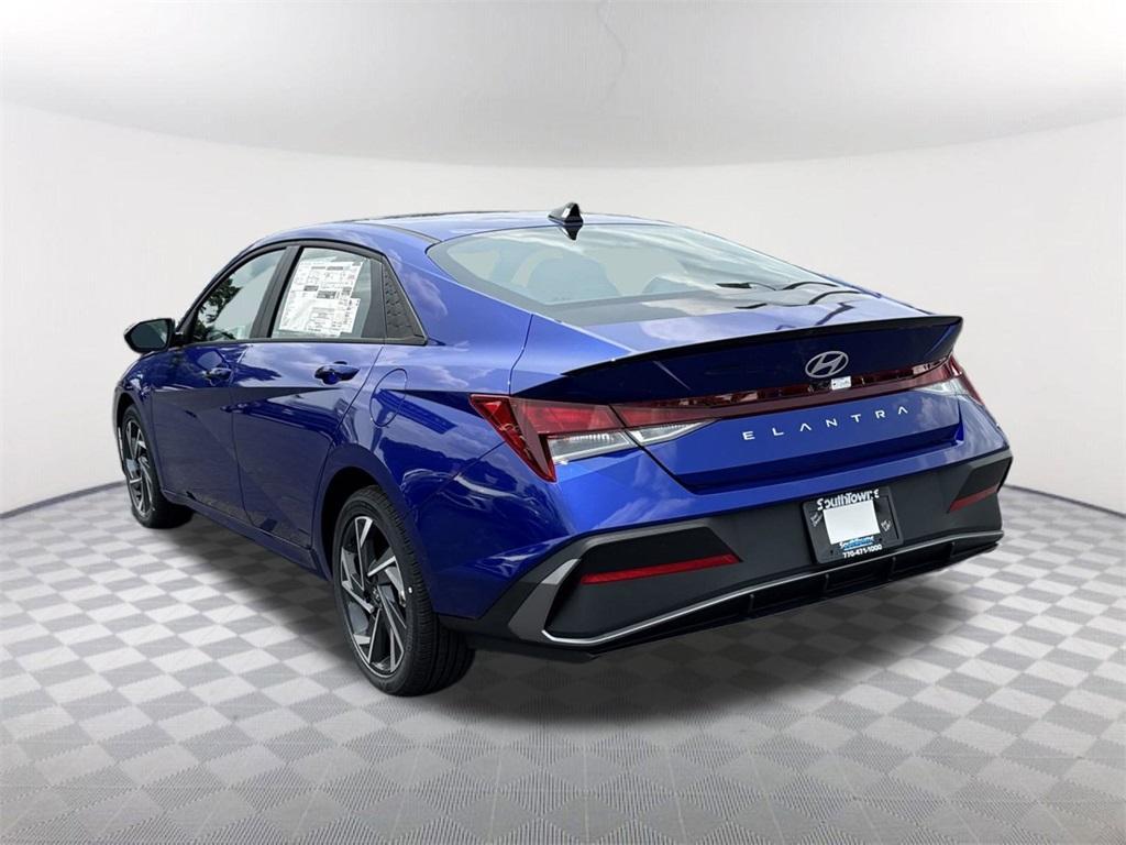 new 2025 Hyundai Elantra car, priced at $23,280