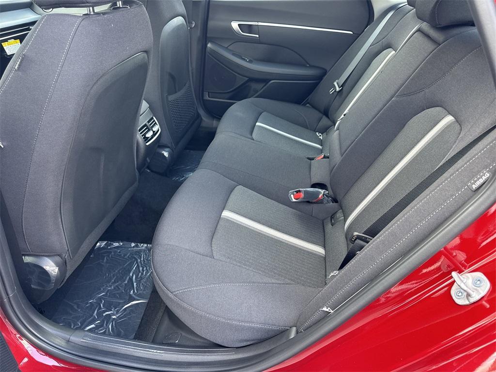 new 2025 Hyundai Sonata Hybrid car, priced at $31,835