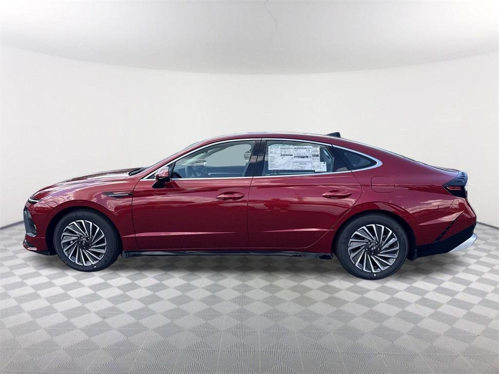 new 2025 Hyundai Sonata Hybrid car, priced at $31,835