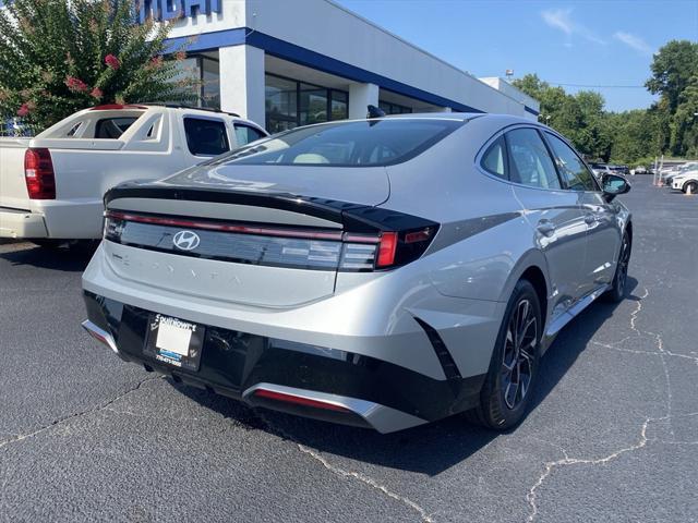 new 2024 Hyundai Sonata car, priced at $26,688