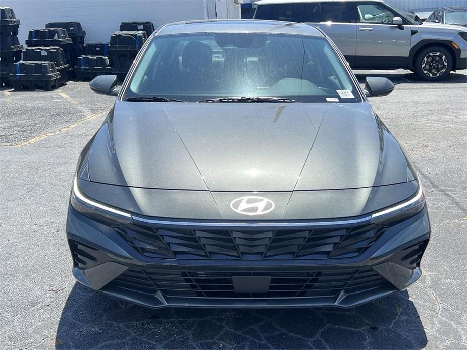 new 2024 Hyundai Elantra HEV car, priced at $27,933