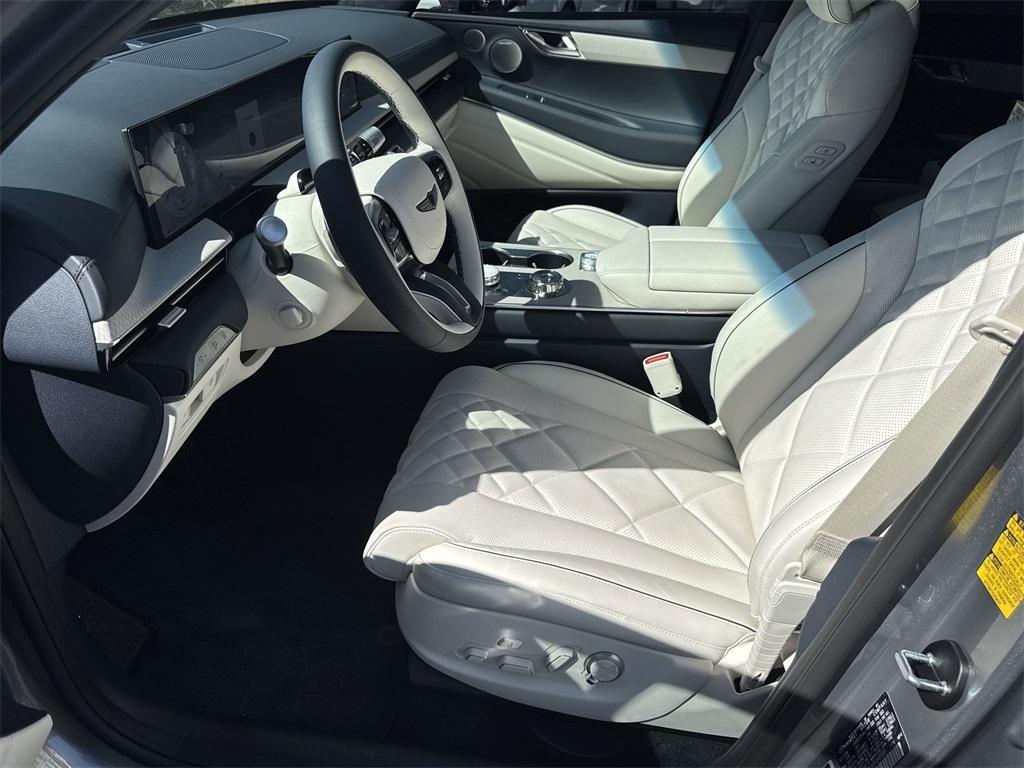 new 2025 Genesis GV80 car, priced at $82,075
