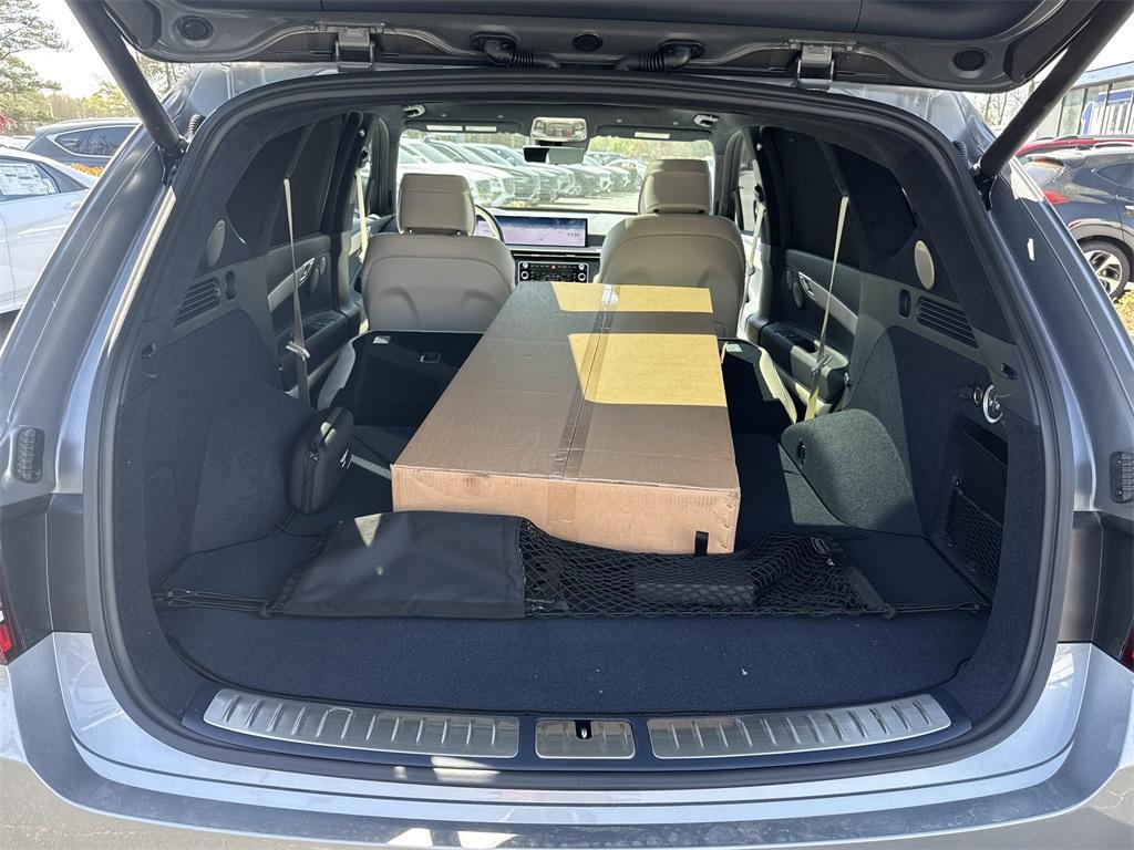new 2025 Genesis GV80 car, priced at $82,075
