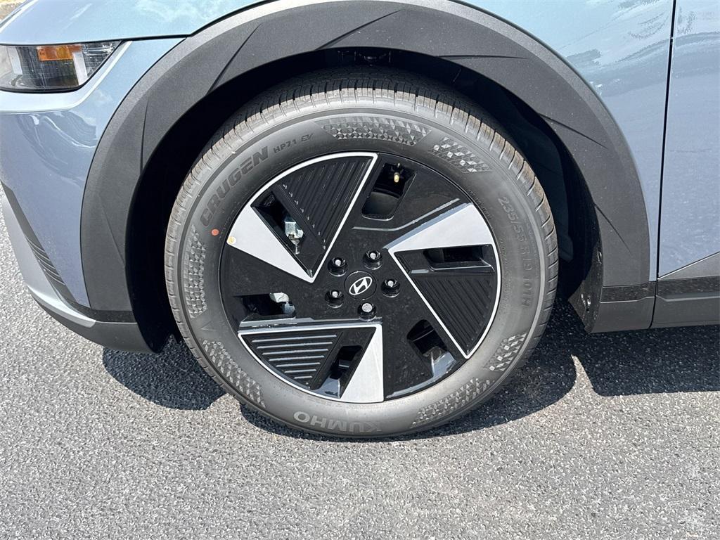 new 2025 Hyundai IONIQ 5 car, priced at $43,220