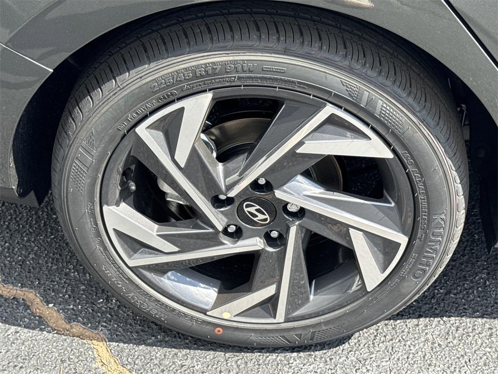 new 2025 Hyundai Elantra car, priced at $23,375