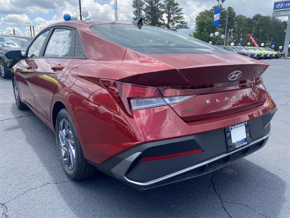 new 2024 Hyundai Elantra car, priced at $21,602