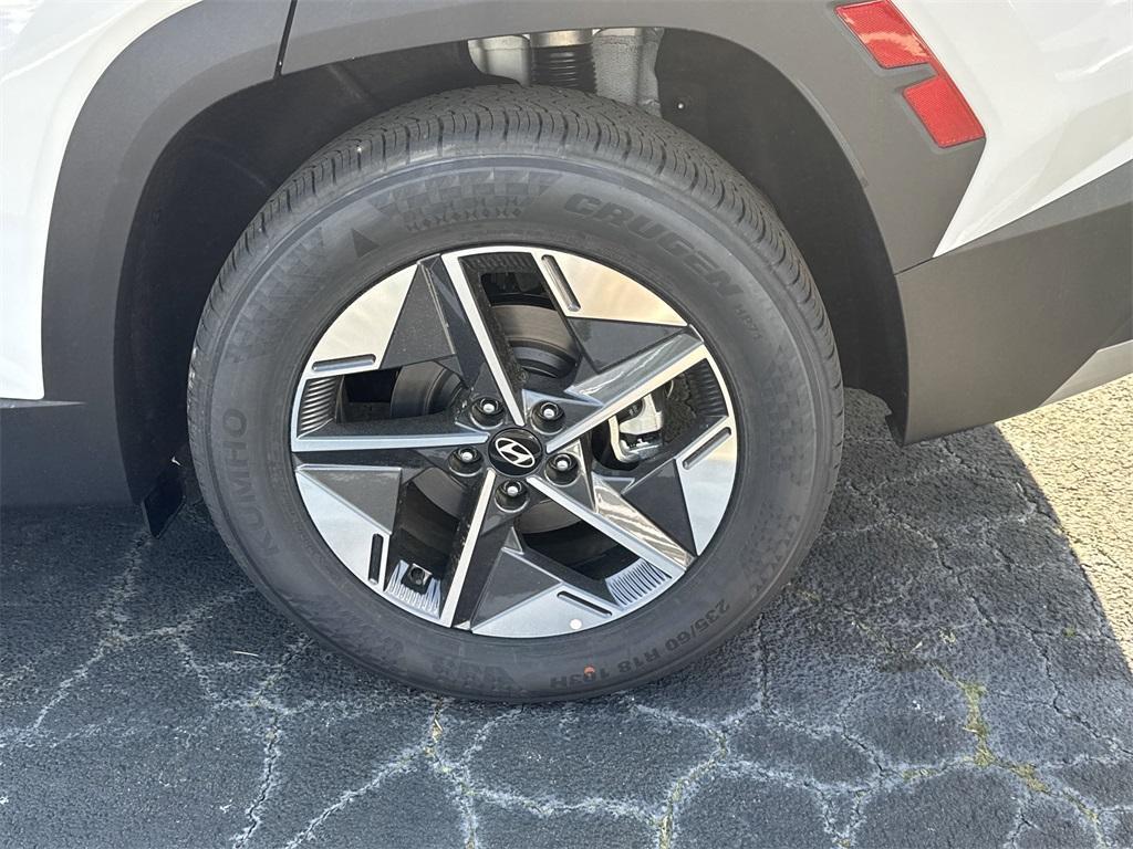 new 2025 Hyundai Tucson car, priced at $33,155