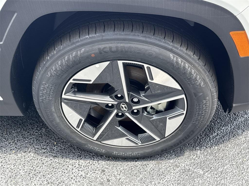 new 2025 Hyundai Tucson car, priced at $33,155