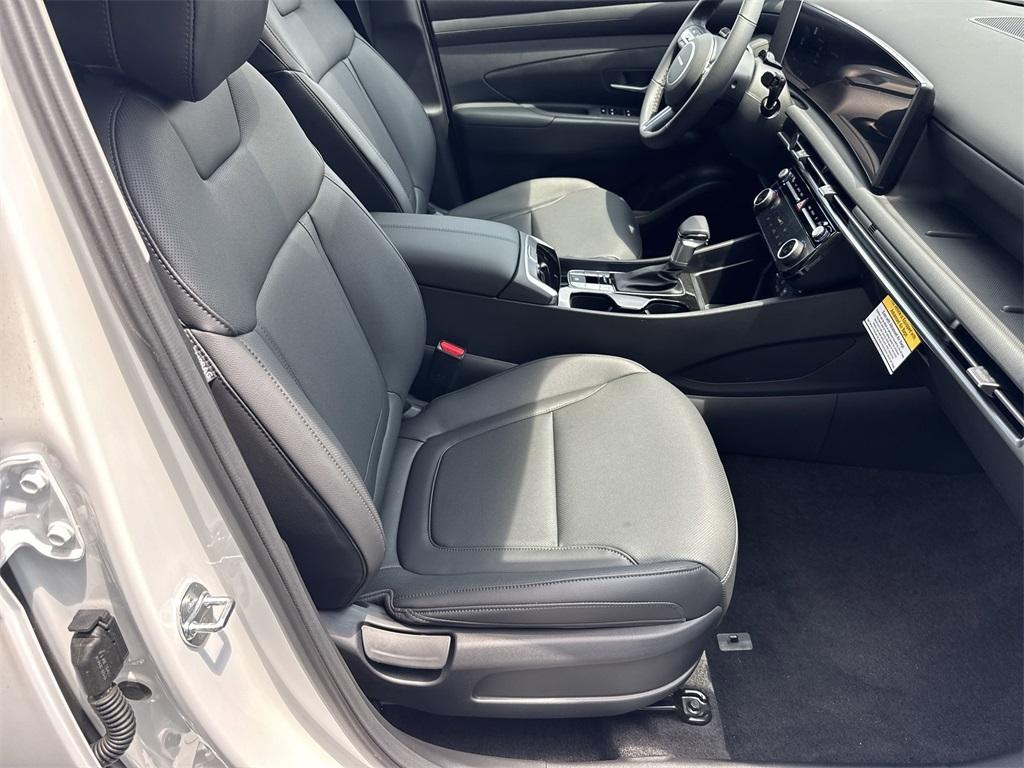 new 2025 Hyundai Tucson car, priced at $33,155