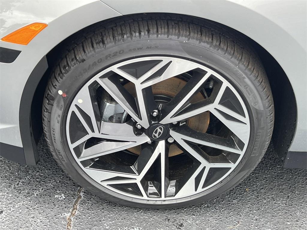 new 2025 Hyundai IONIQ 6 car, priced at $38,710