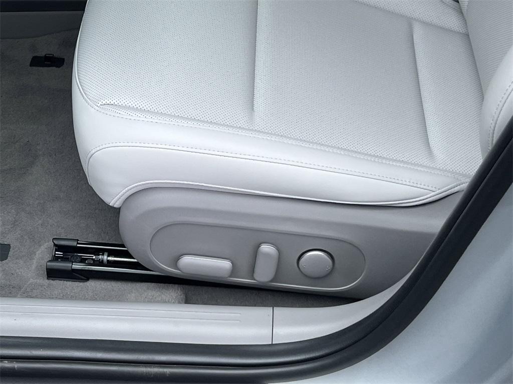 new 2025 Hyundai IONIQ 6 car, priced at $38,710