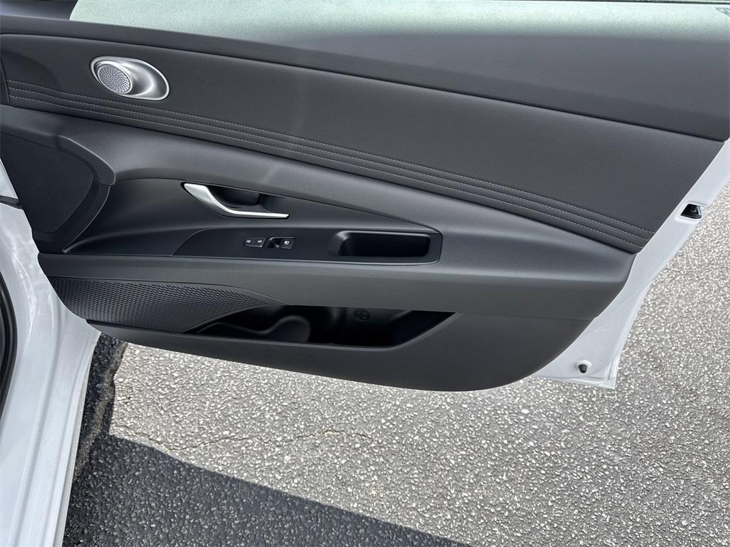 new 2025 Hyundai Elantra car, priced at $25,930