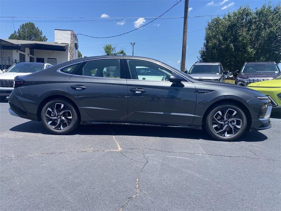 new 2024 Hyundai Sonata car, priced at $25,811