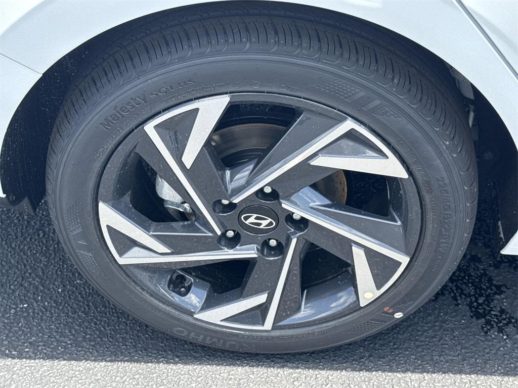 new 2025 Hyundai Elantra car, priced at $23,835