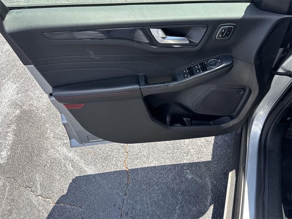 used 2023 Ford Escape car, priced at $24,892