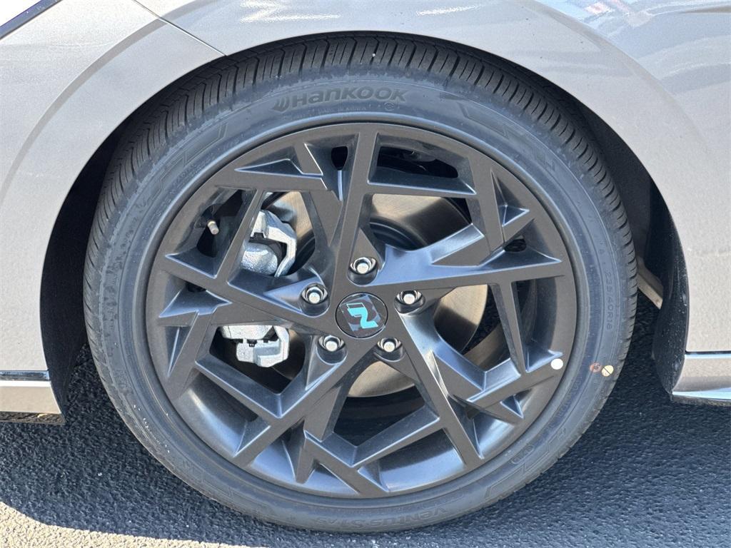 new 2025 Hyundai Elantra car, priced at $28,945