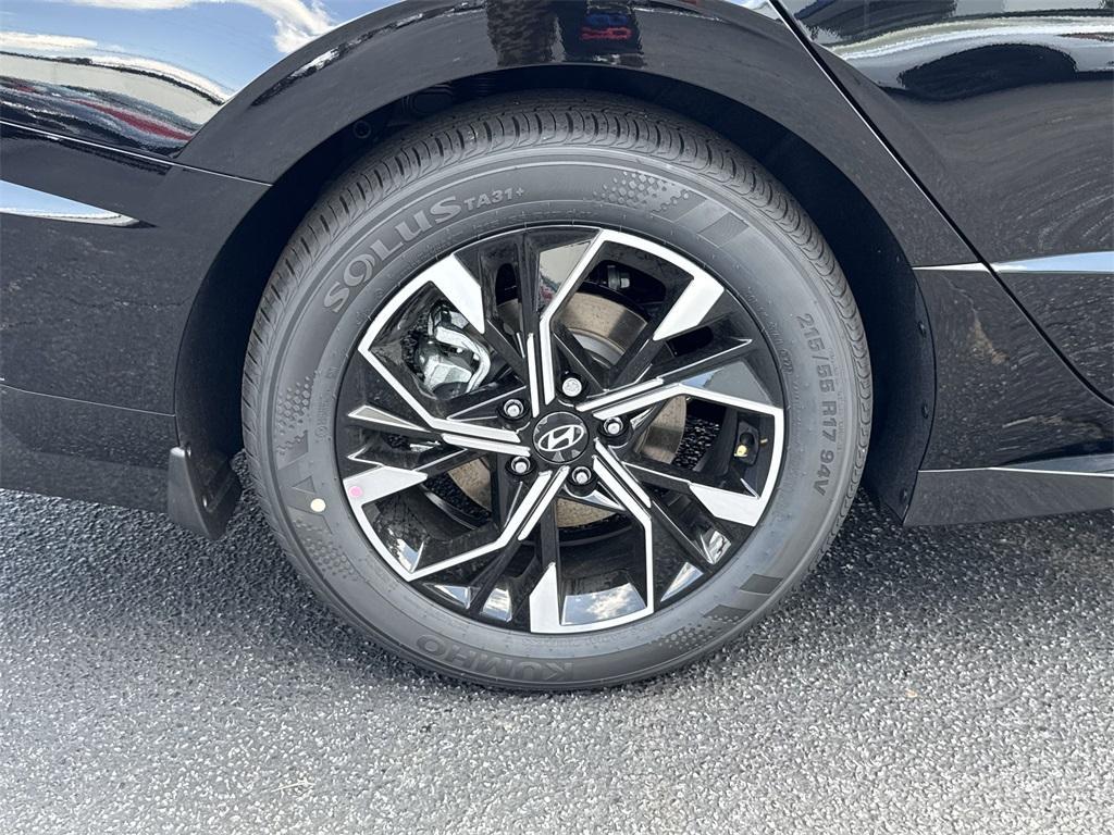 new 2025 Hyundai Sonata car, priced at $27,830