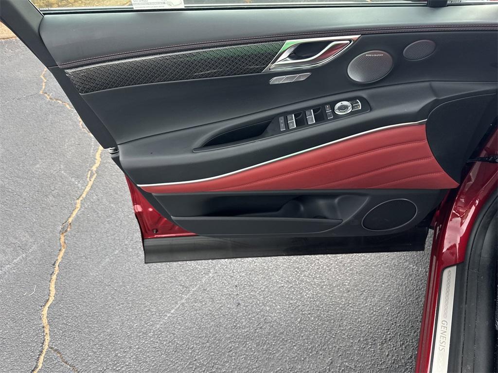 new 2025 Genesis GV80 Coupe car, priced at $88,455