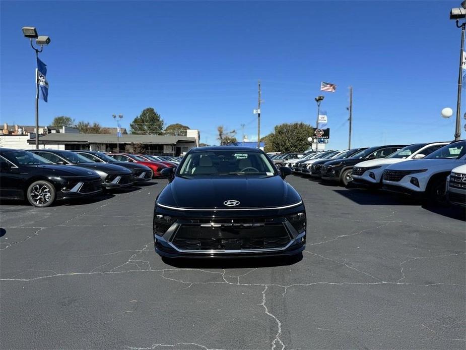 new 2024 Hyundai Sonata car, priced at $27,637