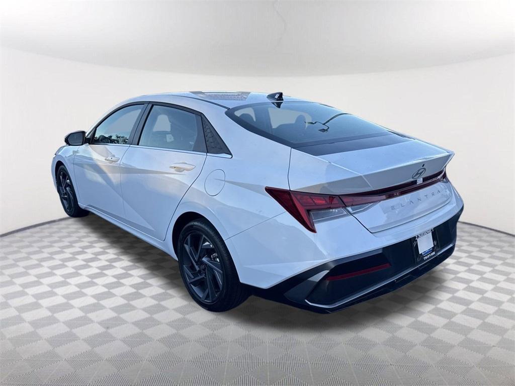 new 2025 Hyundai Elantra car, priced at $25,965