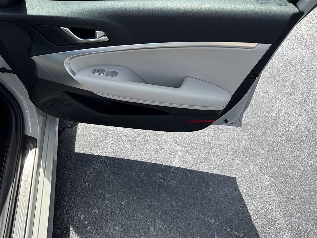 new 2025 Genesis G70 car, priced at $43,690