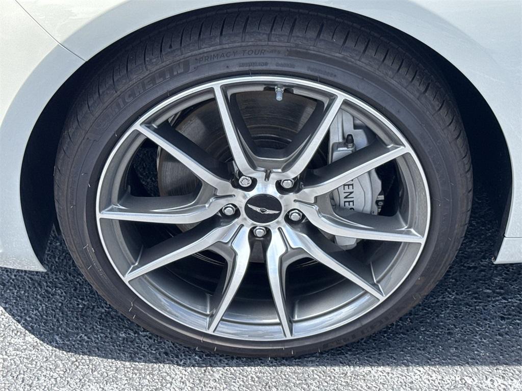 new 2025 Genesis G70 car, priced at $43,690