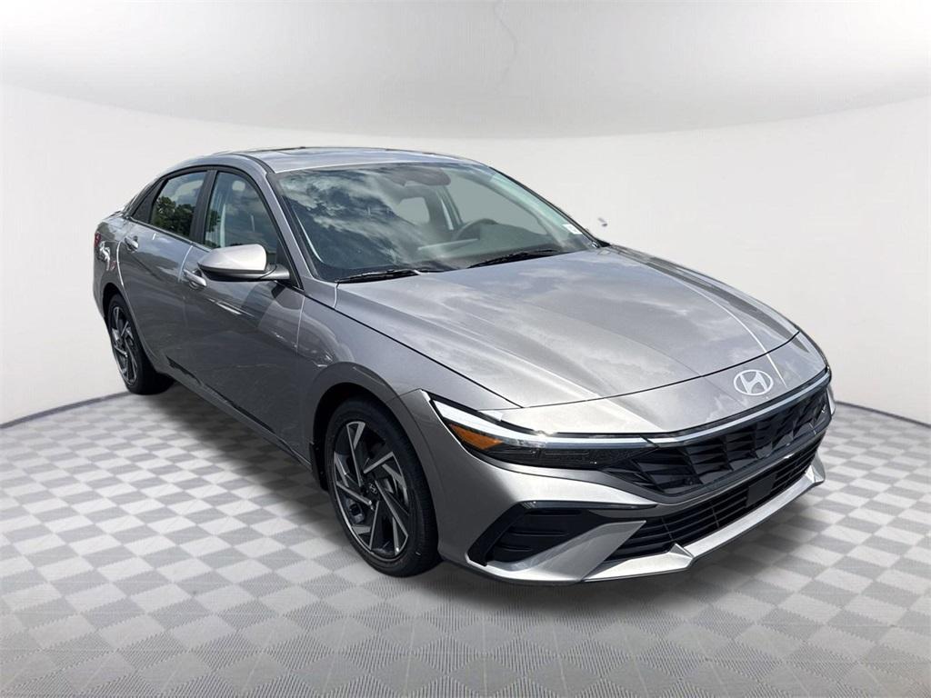 new 2025 Hyundai Elantra car, priced at $25,905