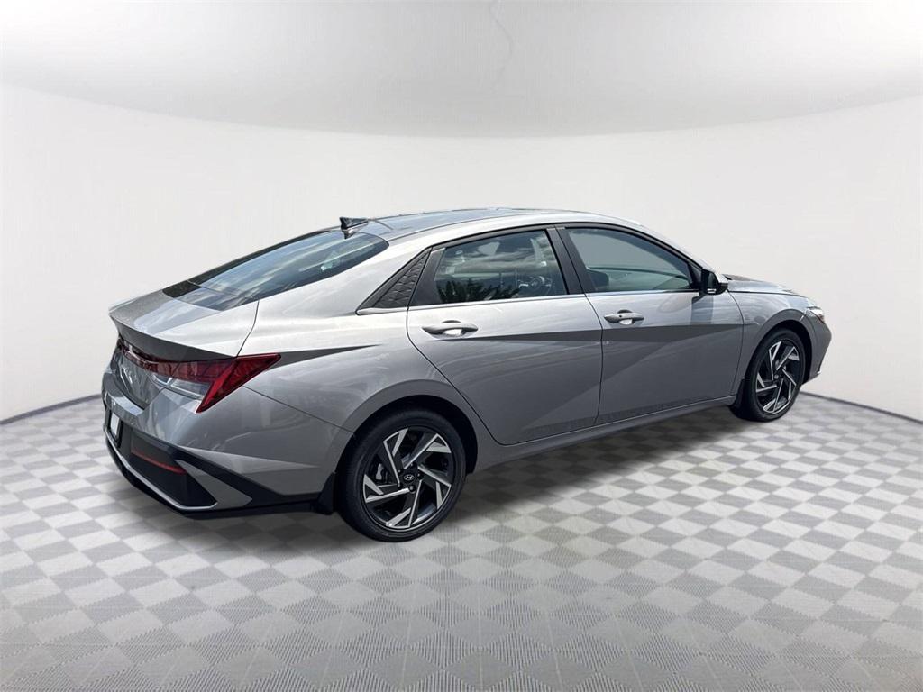 new 2025 Hyundai Elantra car, priced at $25,905