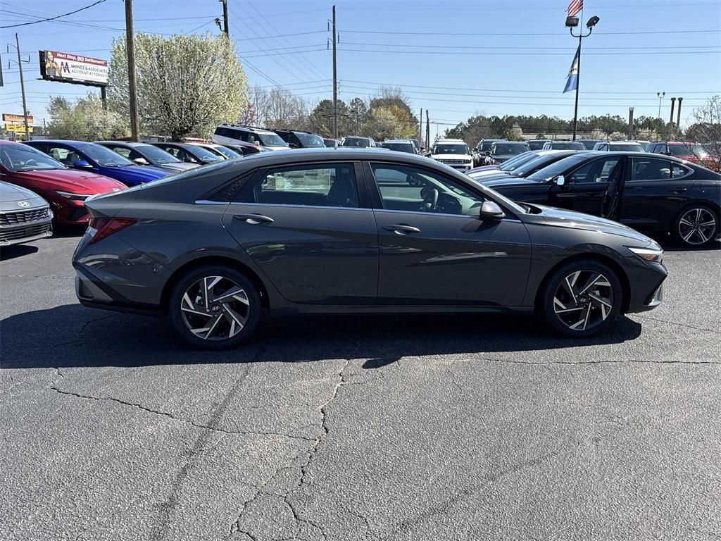 new 2025 Hyundai Elantra car, priced at $25,495