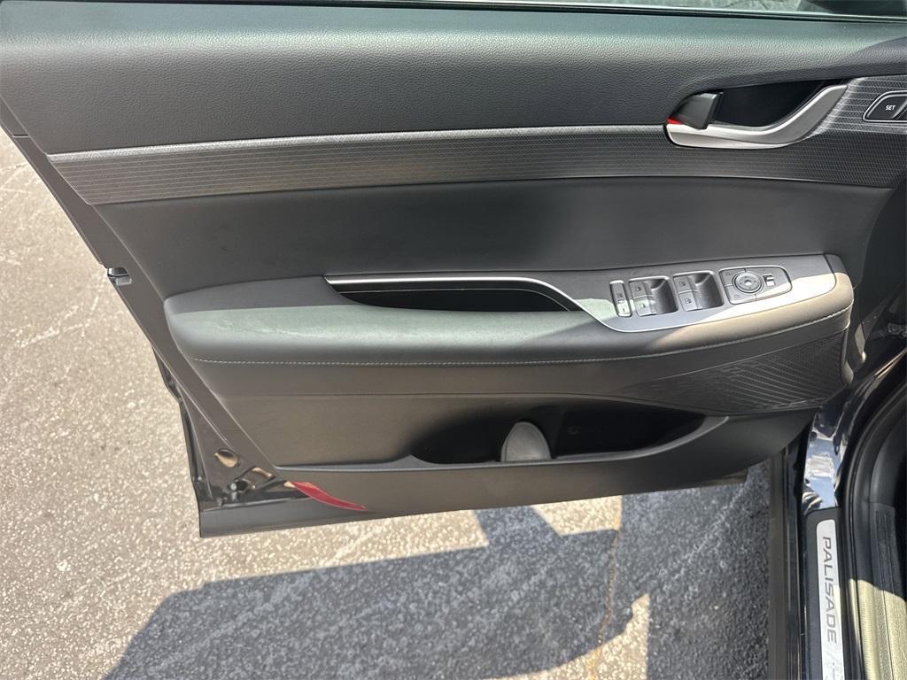 used 2023 Hyundai Palisade car, priced at $35,792